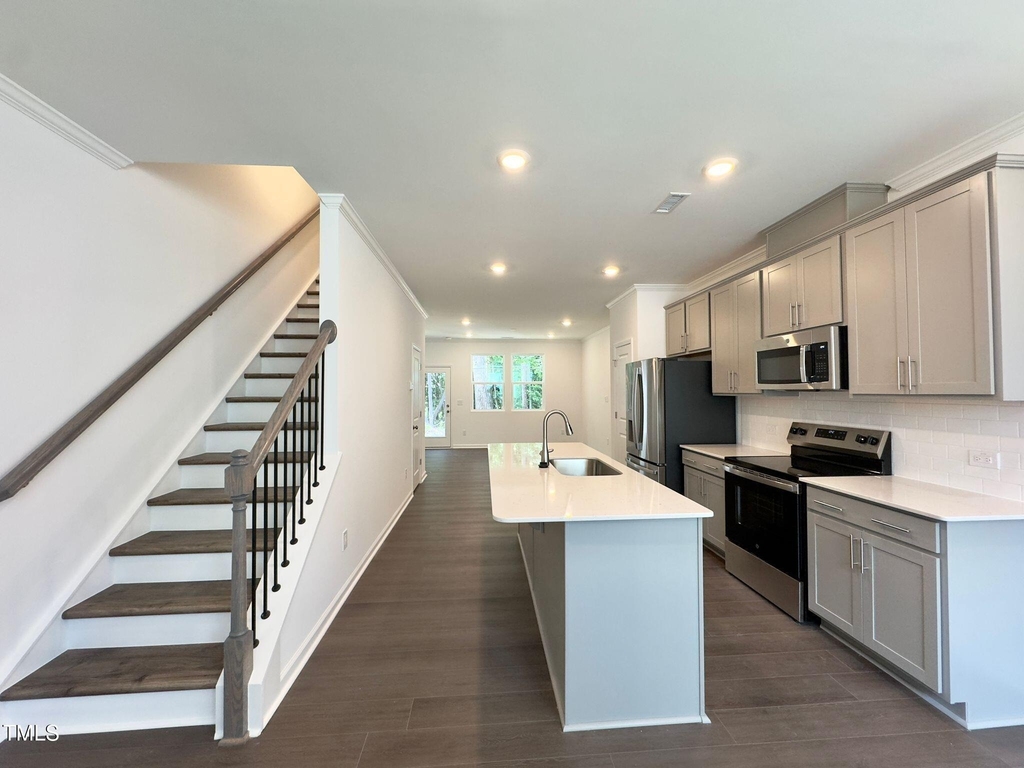 1529 Crescent Townes Way - Photo 5