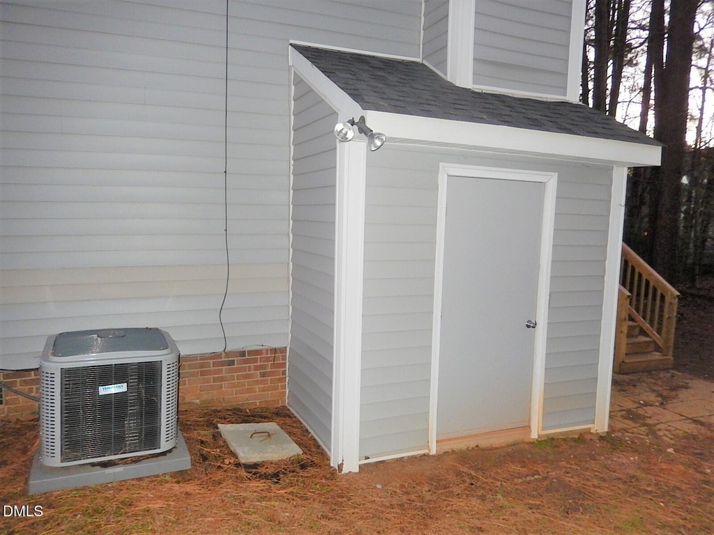 1319 Wall Road - Photo 15