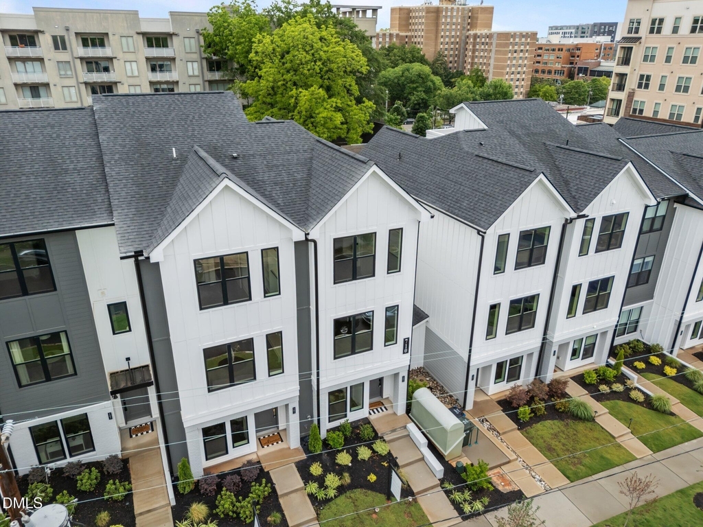 710 W North Street - Photo 4