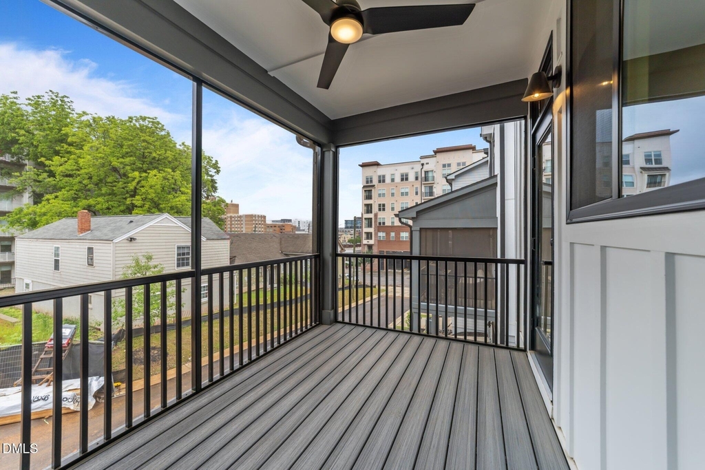 710 W North Street - Photo 30