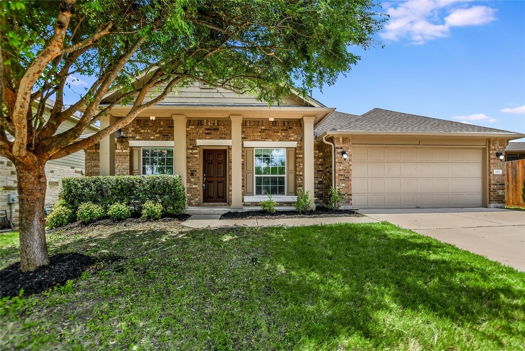 202 Paul Azinger Ct - Photo 0