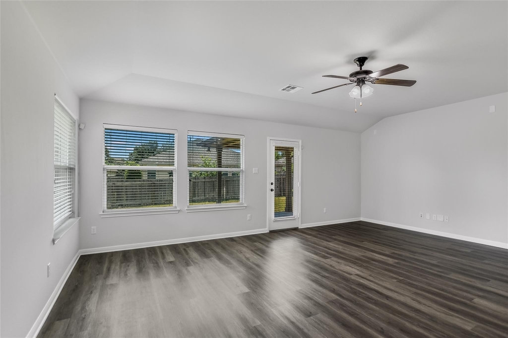 202 Paul Azinger Ct - Photo 10