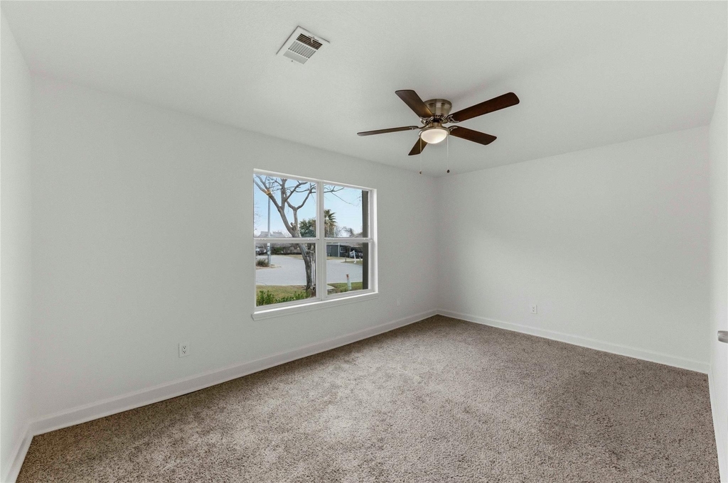 1909 Crooked Ln - Photo 18