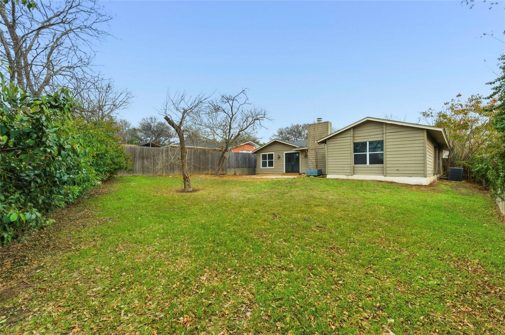 1909 Crooked Ln - Photo 24