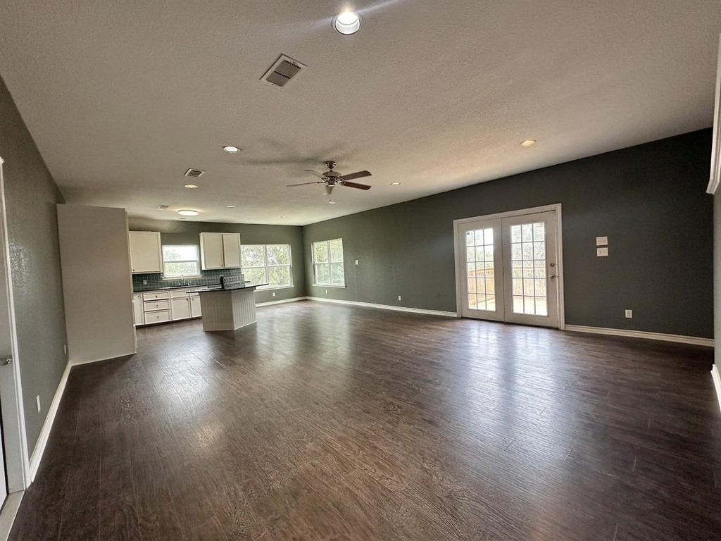 15401 Lariat Trl - Photo 29