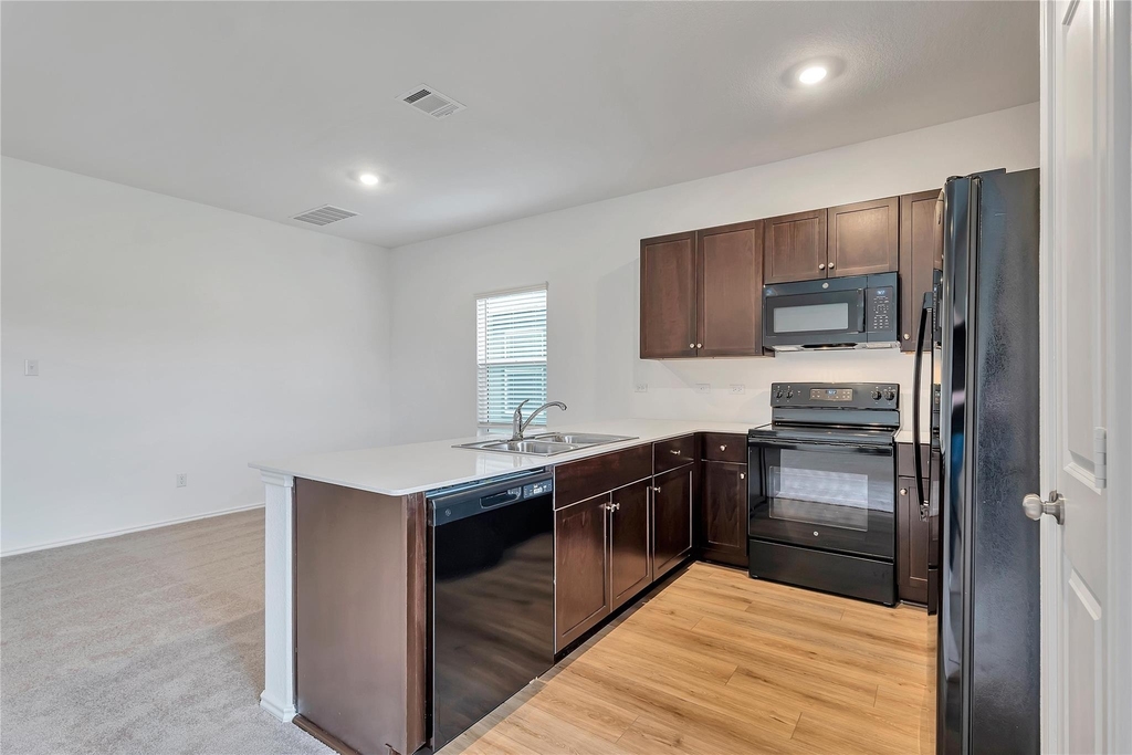1207 Catfish Ln - Photo 12