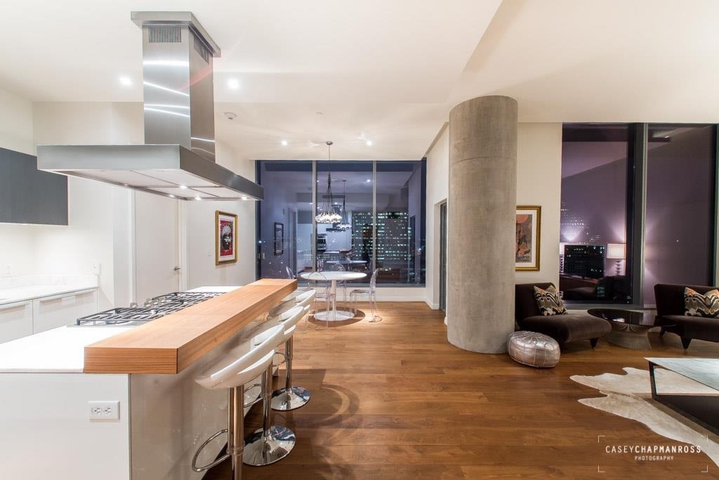 210 Lavaca St - Photo 0