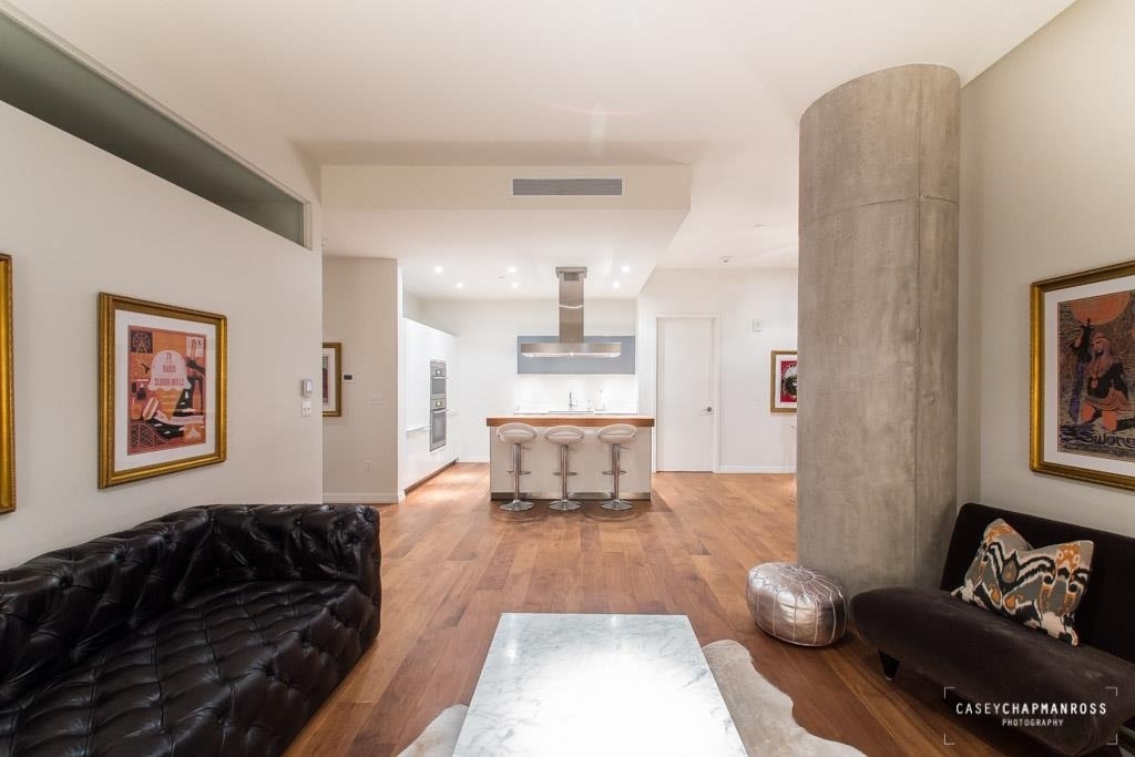 210 Lavaca St - Photo 12
