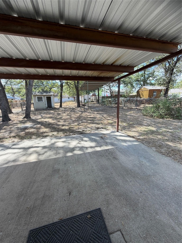 319 Charles St - Photo 14