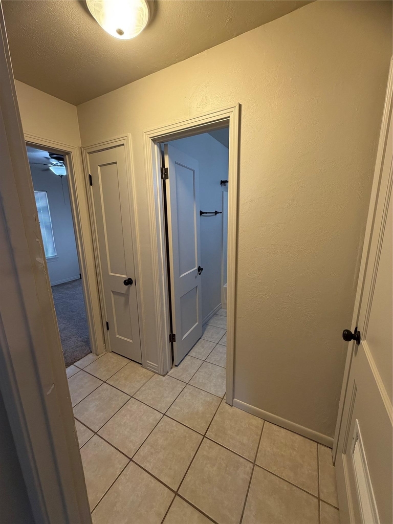 319 Charles St - Photo 3