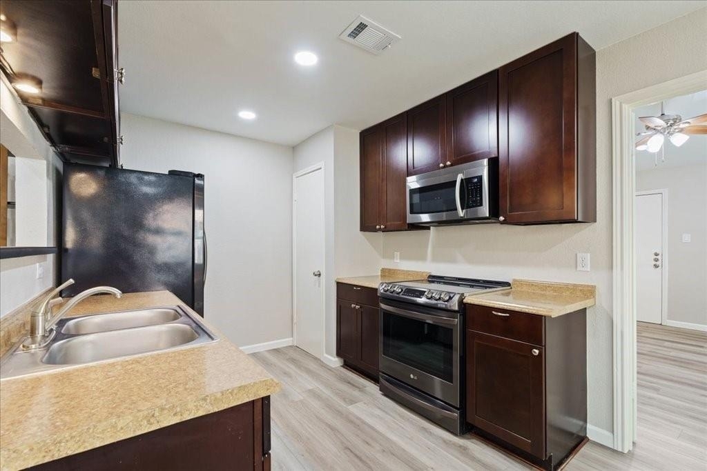 13300 Cowdray Park - Photo 9