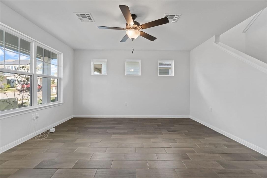 9507 Morning Iris Dr - Photo 4