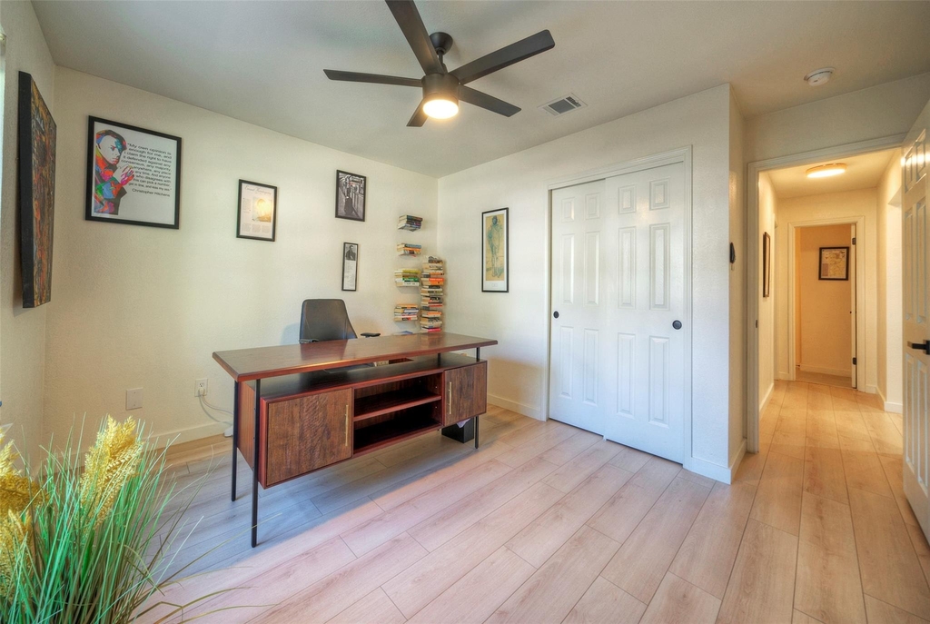 8406 Los Ranchos Dr - Photo 22