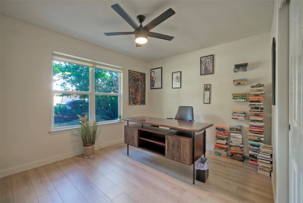 8406 Los Ranchos Dr - Photo 21