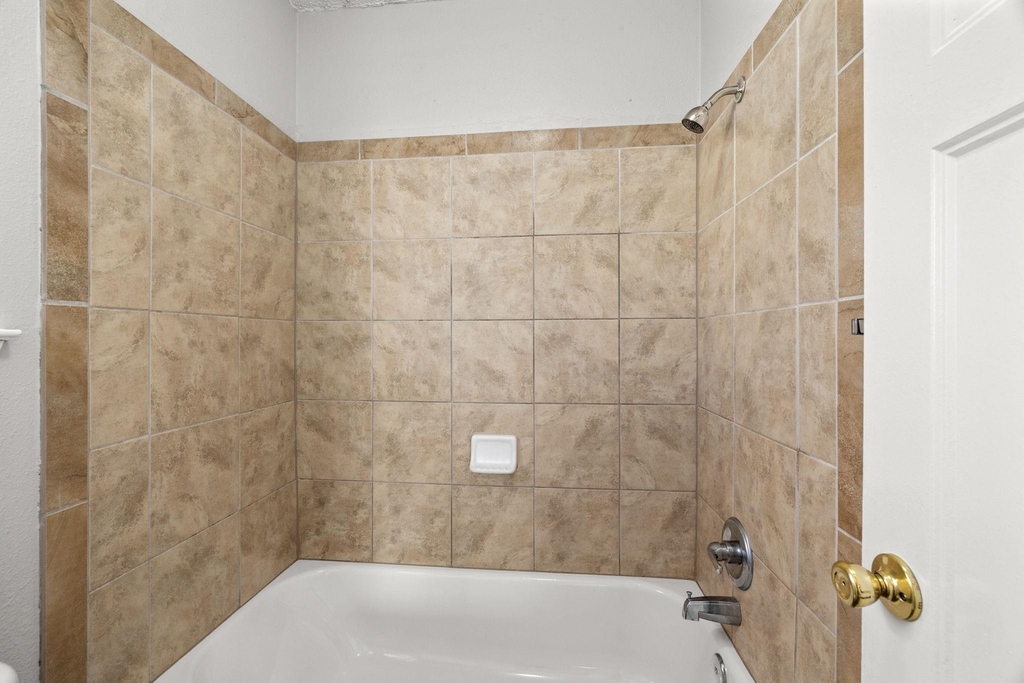 12130 Thompkins Dr - Photo 24