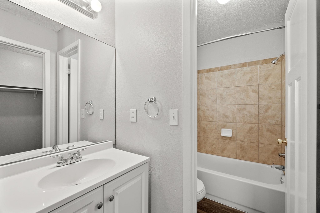 12130 Thompkins Dr - Photo 23
