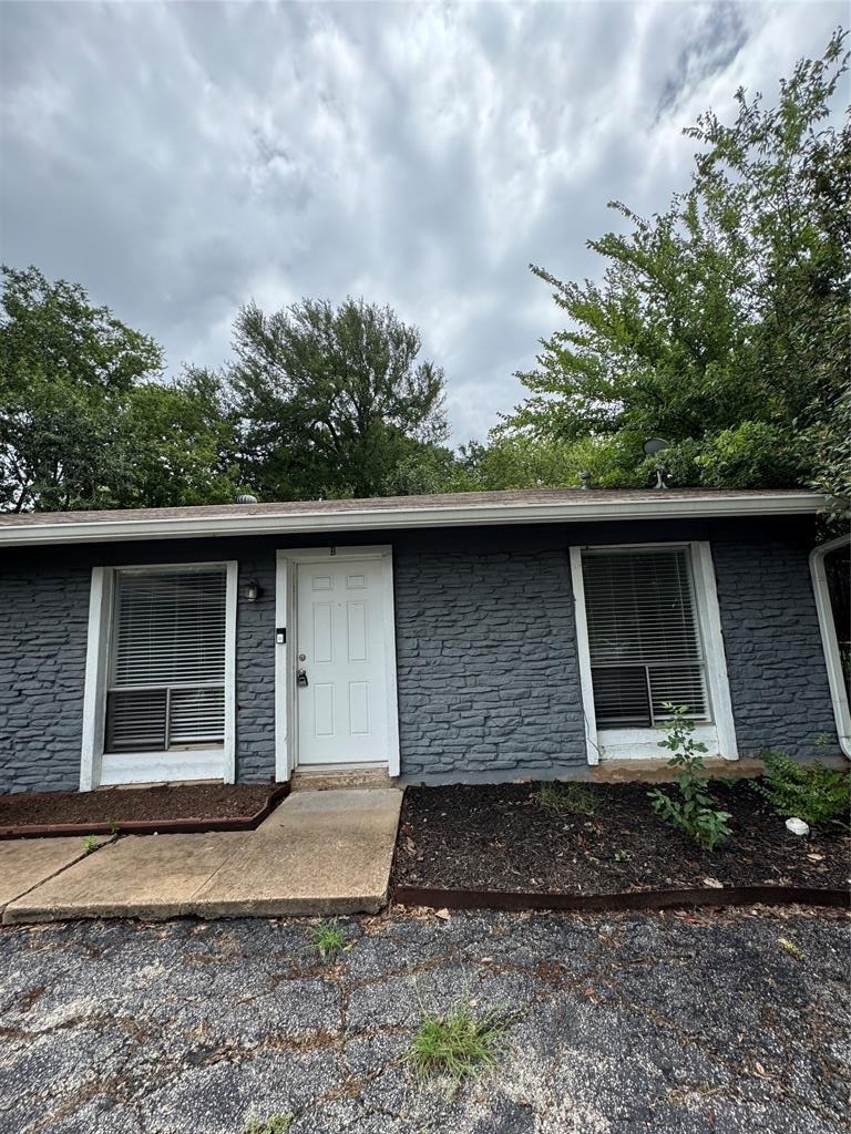 3007 Matador Dr - Photo 0