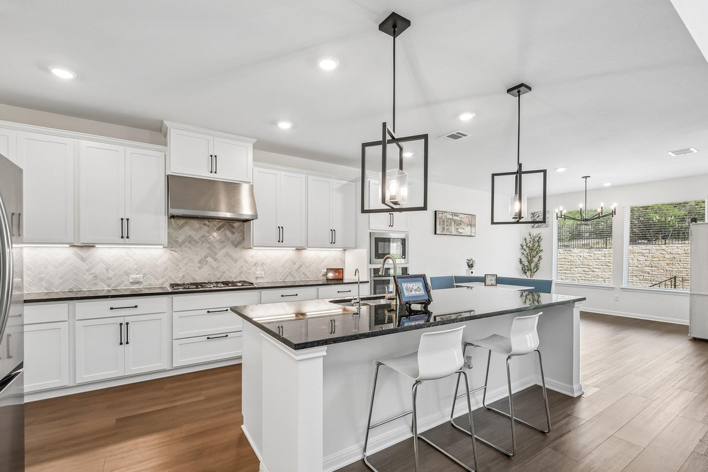 5201 Olimpico Way - Photo 8