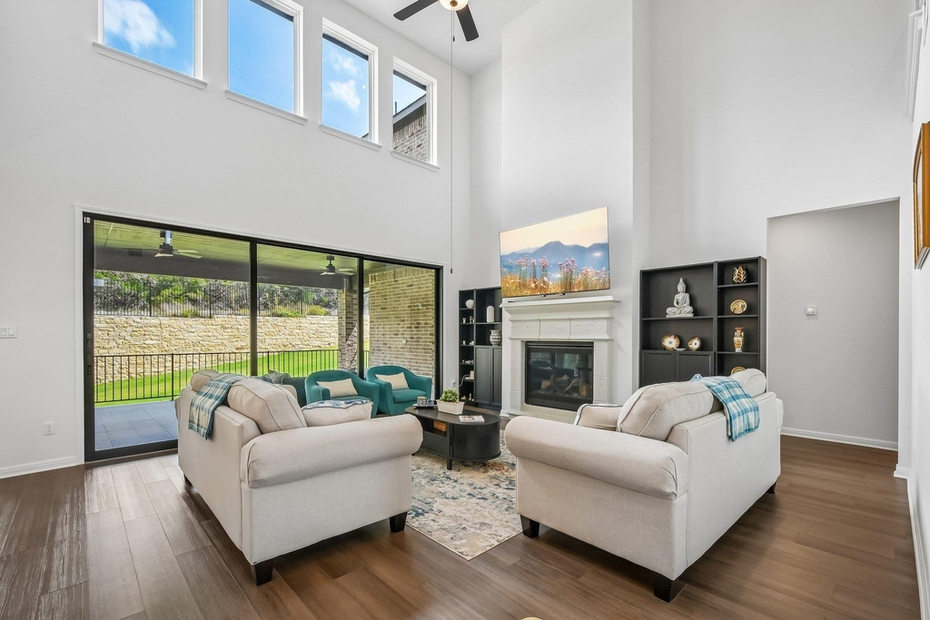 5201 Olimpico Way - Photo 3