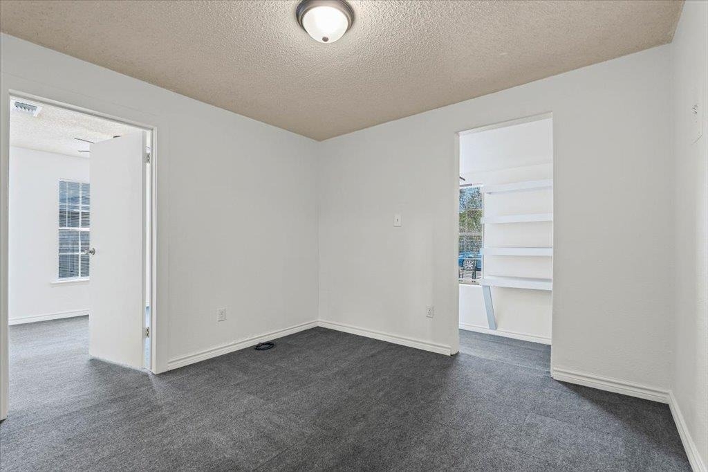 205 Cisneros St - Photo 5