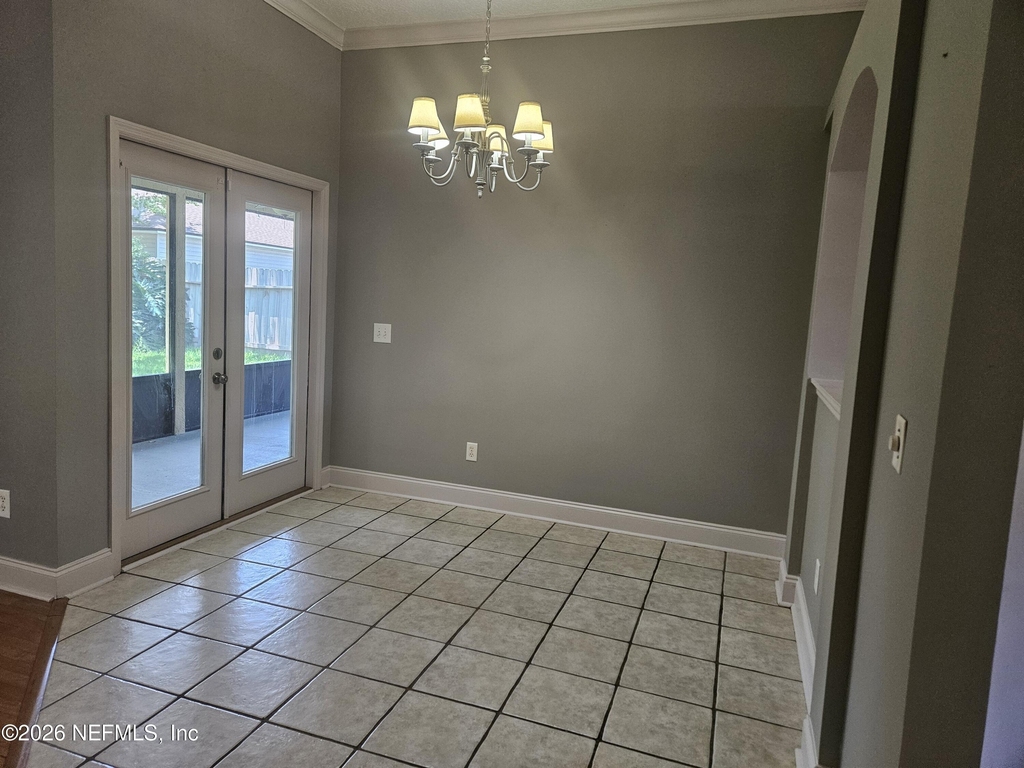 2338 N Cool Springs Drive N - Photo 10