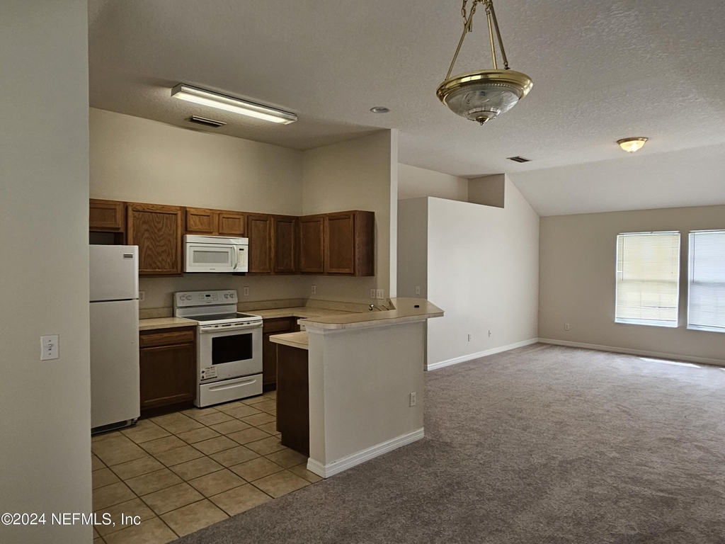 8150 Noroad - Photo 4