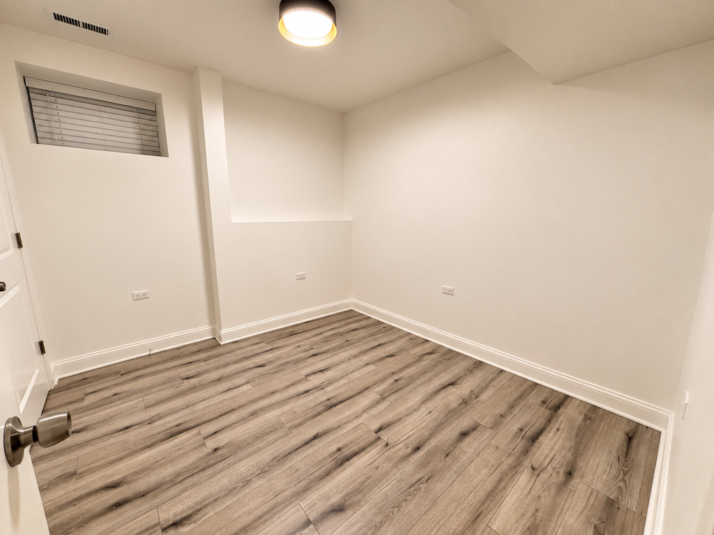 1344 W Ohio Street - Photo 11