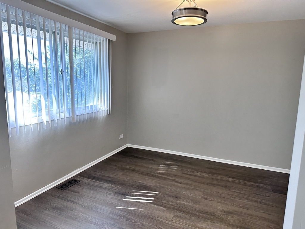 649 Harbor Terrace - Photo 9