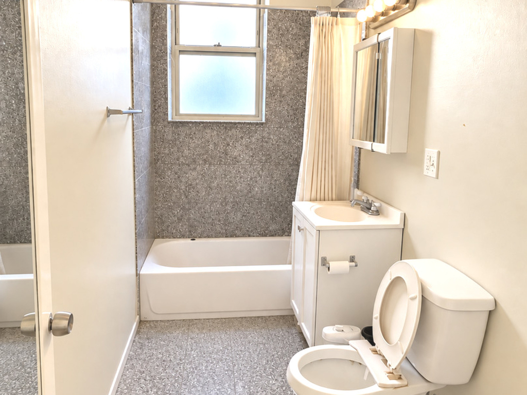 5142 S Ingleside Avenue - Photo 16