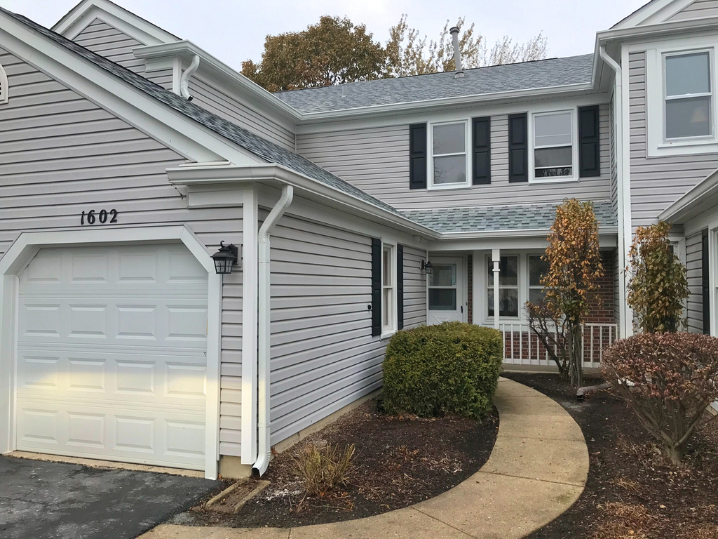 1602 Vermont Drive - Photo 0
