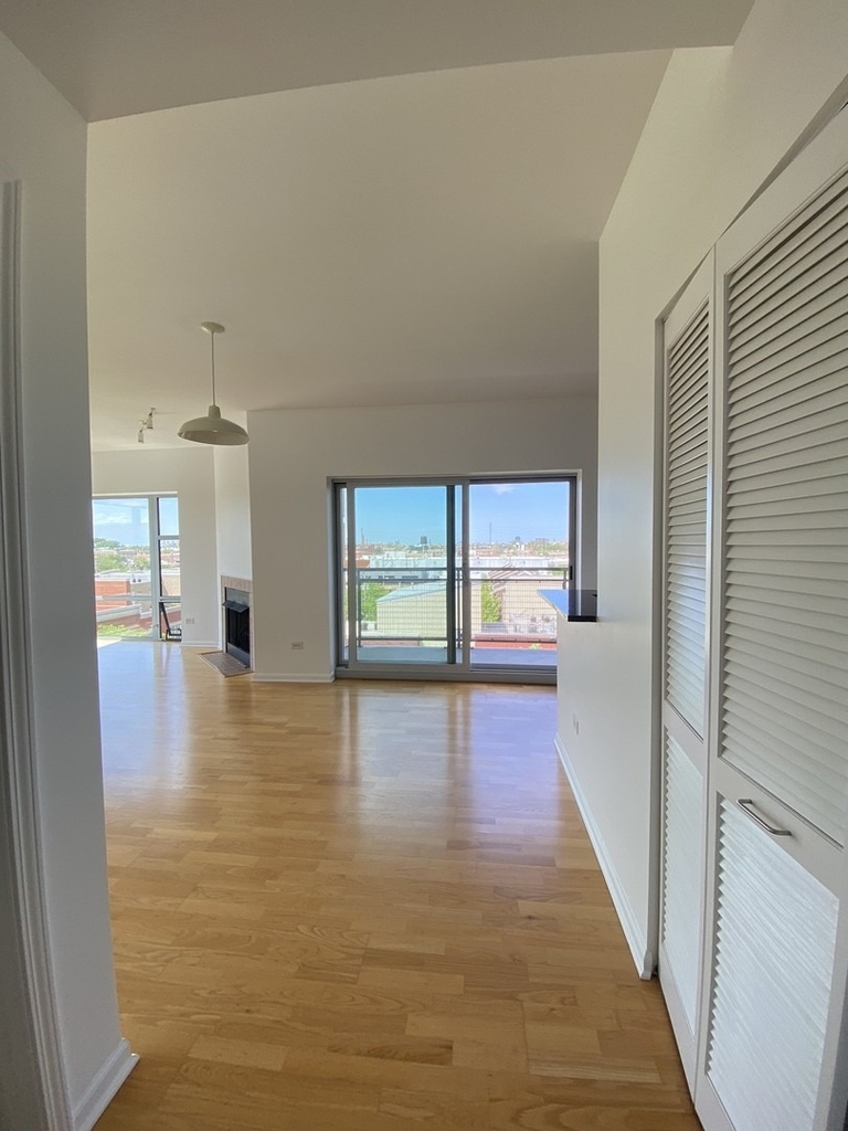 100 N Hermitage Avenue - Photo 5
