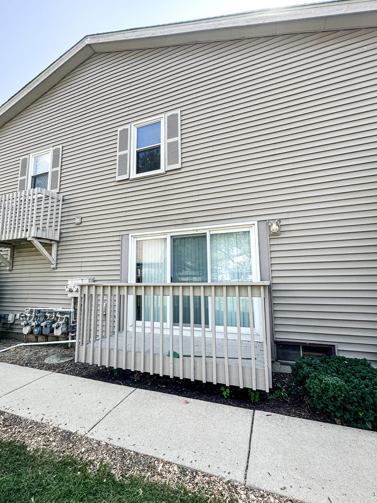 218 Eagle Court - Photo 5