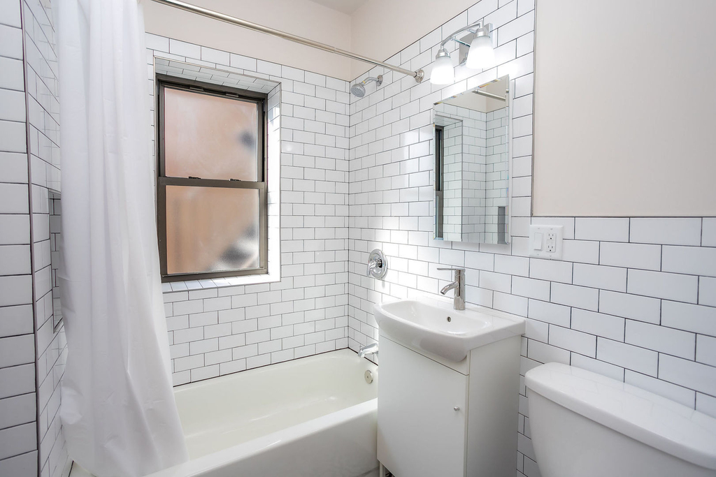 3056 S Keeler Avenue - Photo 5