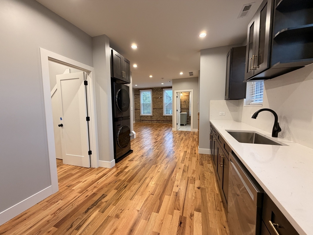 2227 W 21st Street - Photo 1