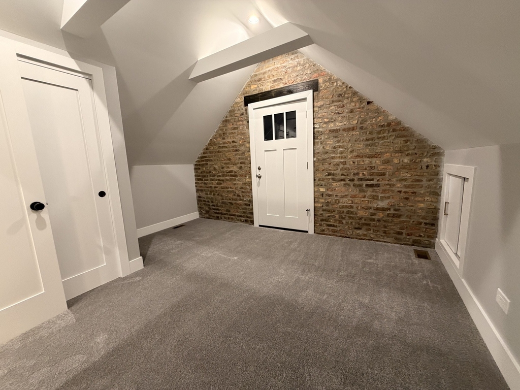2227 W 21st Street - Photo 10