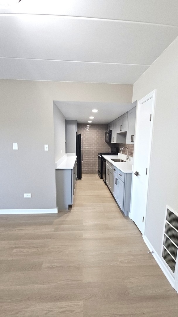 10840 S Kilpatrick Avenue - Photo 6