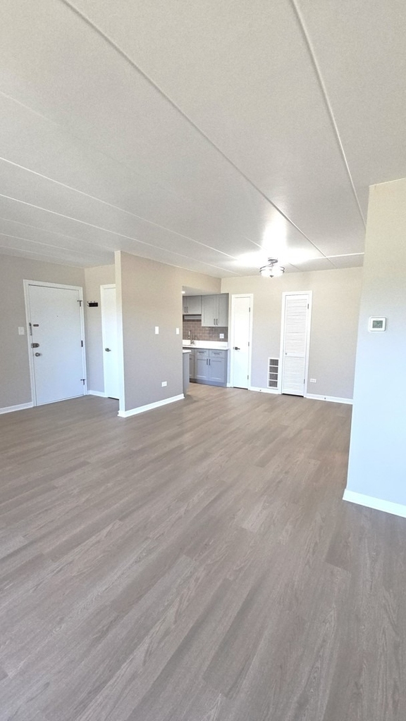 10840 S Kilpatrick Avenue - Photo 8