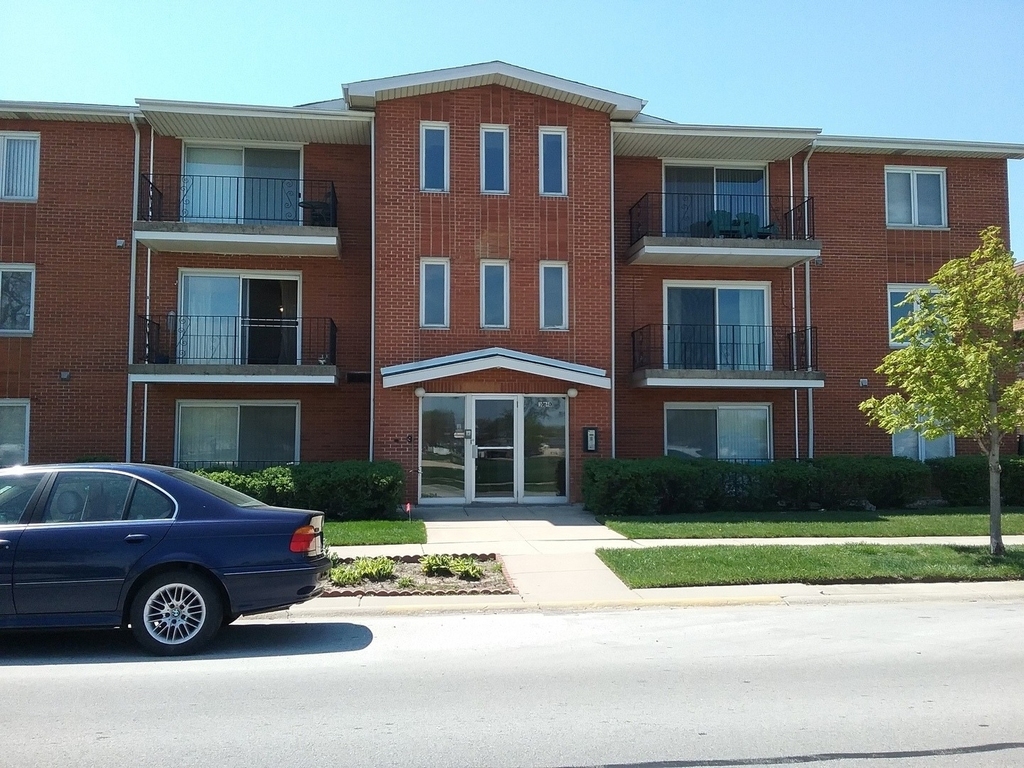 10840 S Kilpatrick Avenue - Photo 2