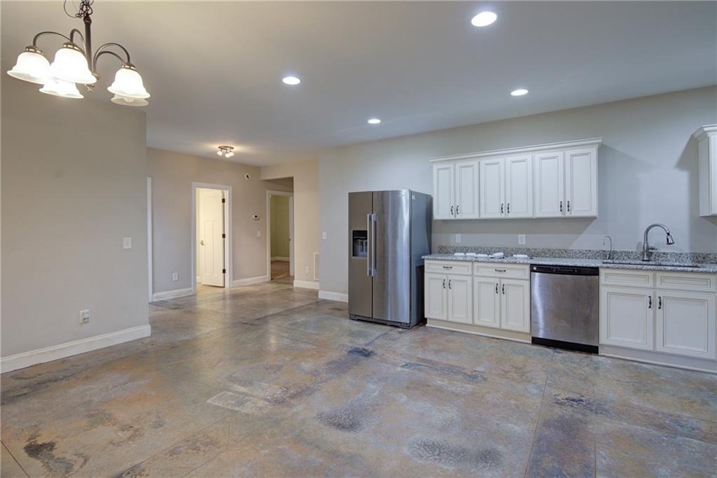 8365 Wallace Wood Road - Photo 3