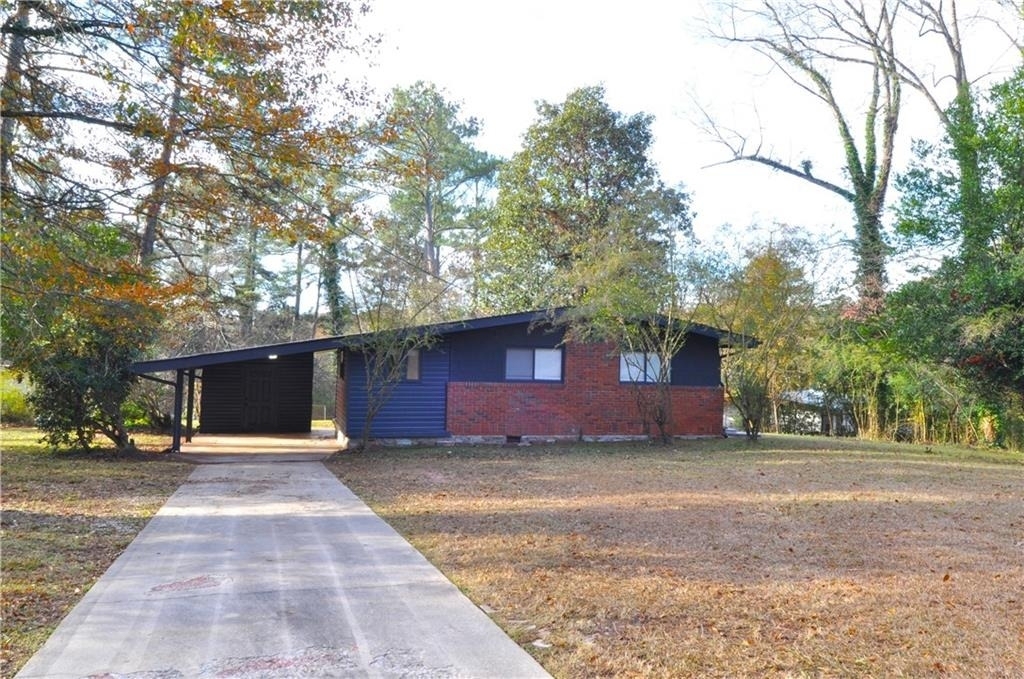 2351 Pinewood Drive - Photo 1