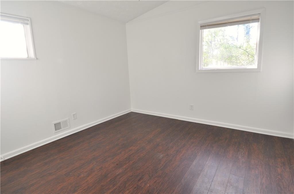 2351 Pinewood Drive - Photo 8