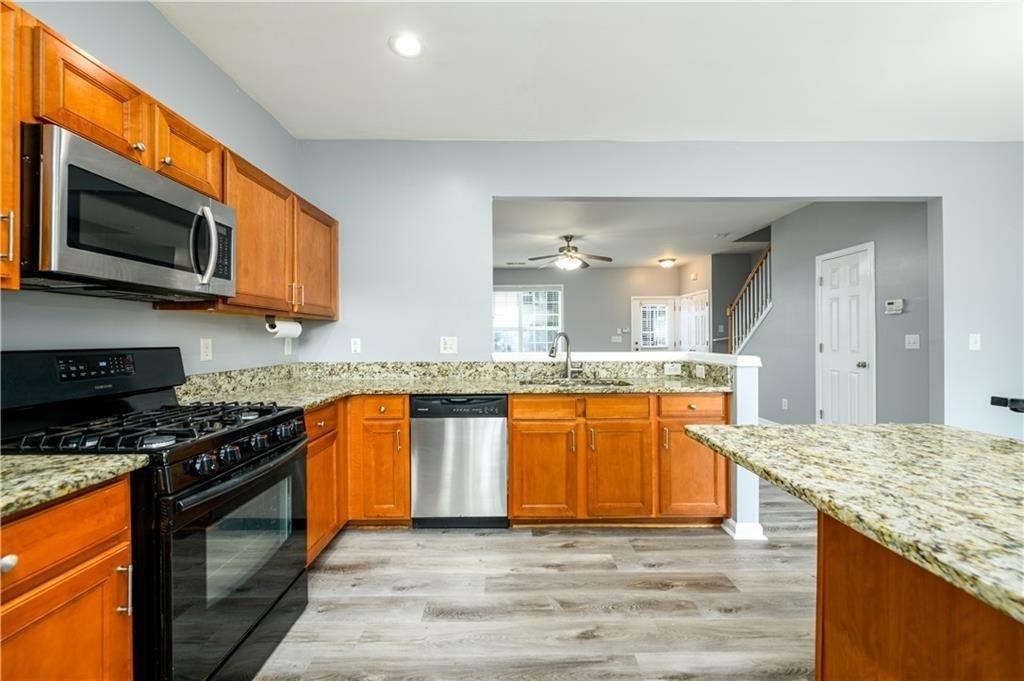 1044 Prestwyck Court - Photo 11