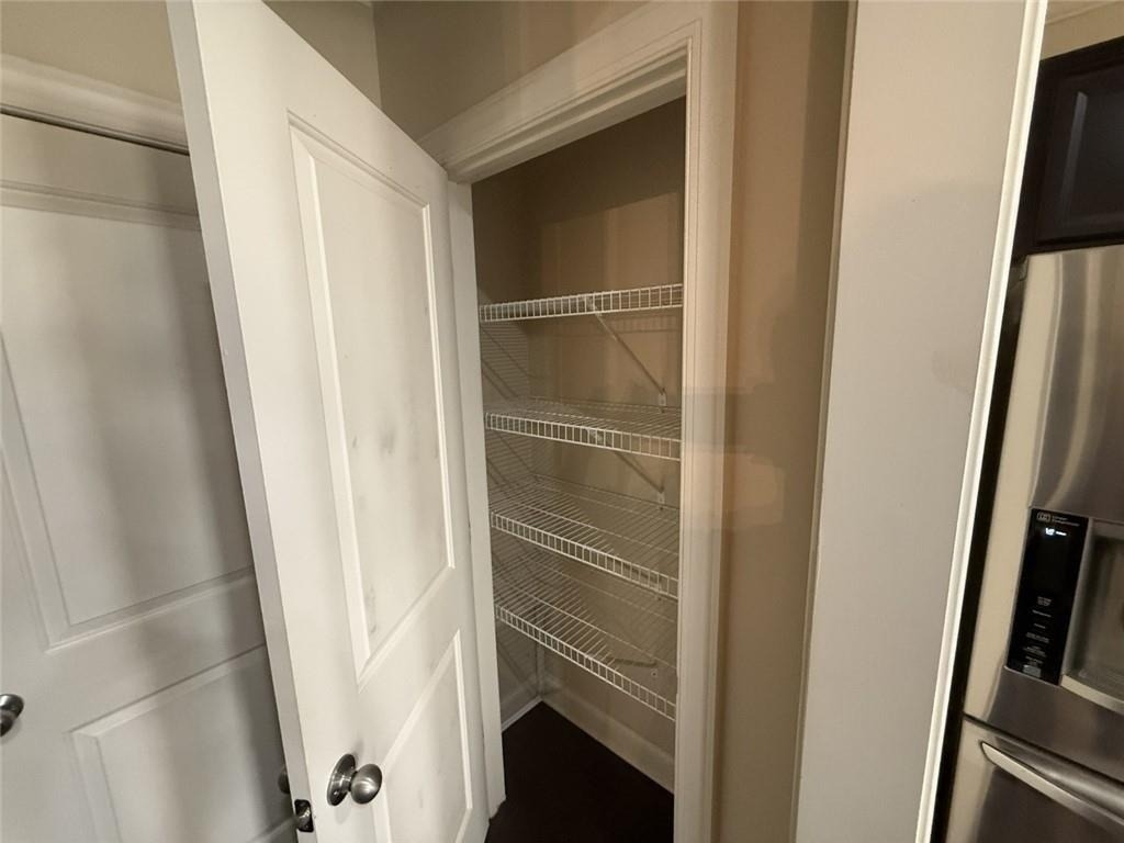 5085 Breezewood Circle - Photo 5