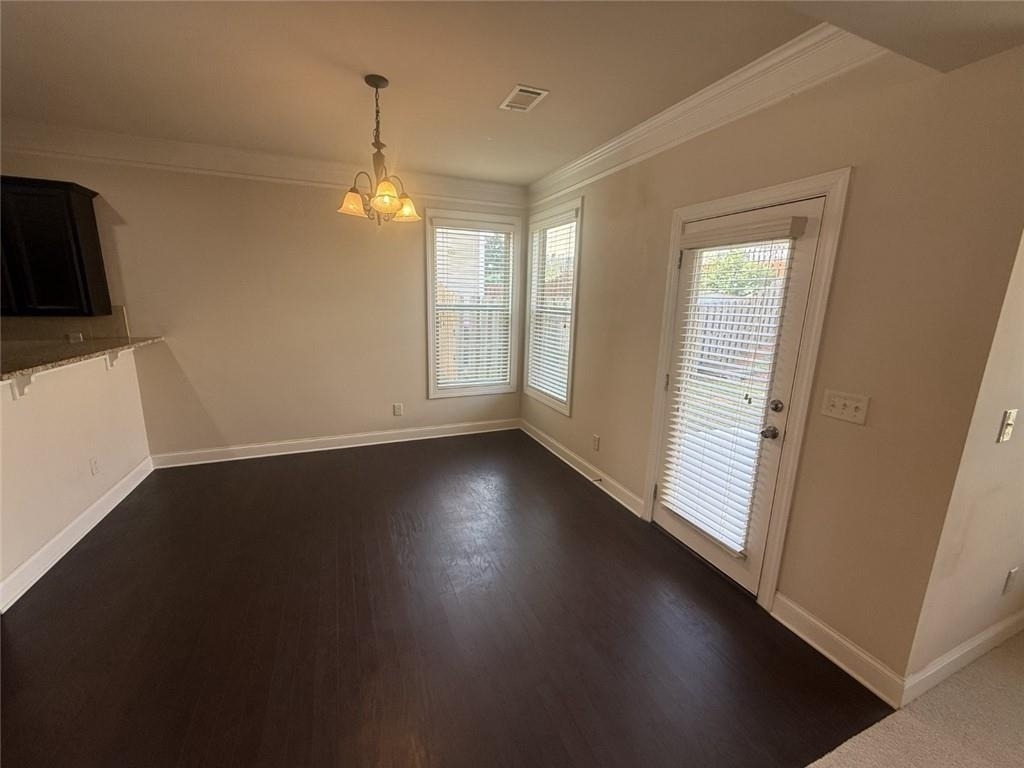 5085 Breezewood Circle - Photo 10