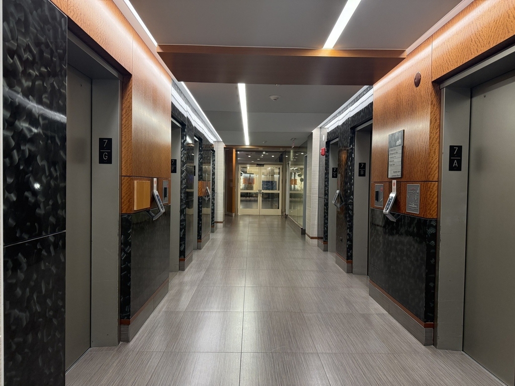 400 E Randolph Street - Photo 18
