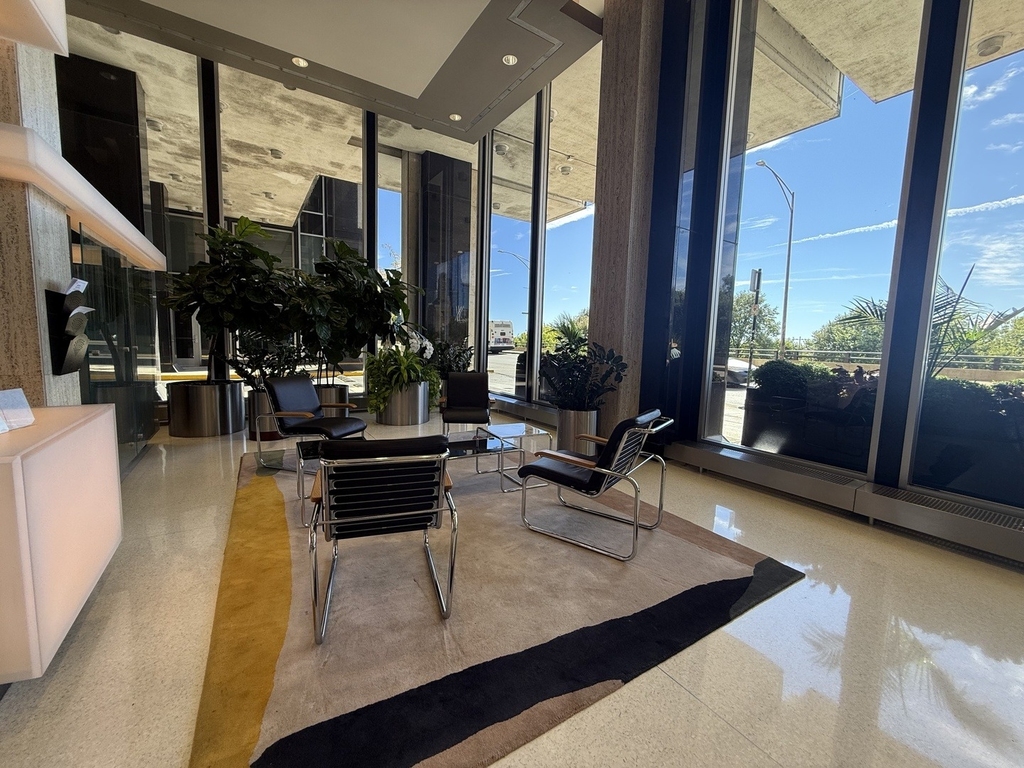 400 E Randolph Street - Photo 2