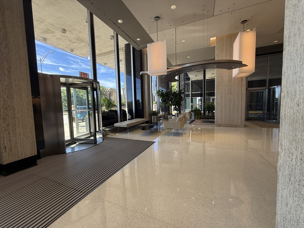 400 E Randolph Street - Photo 4