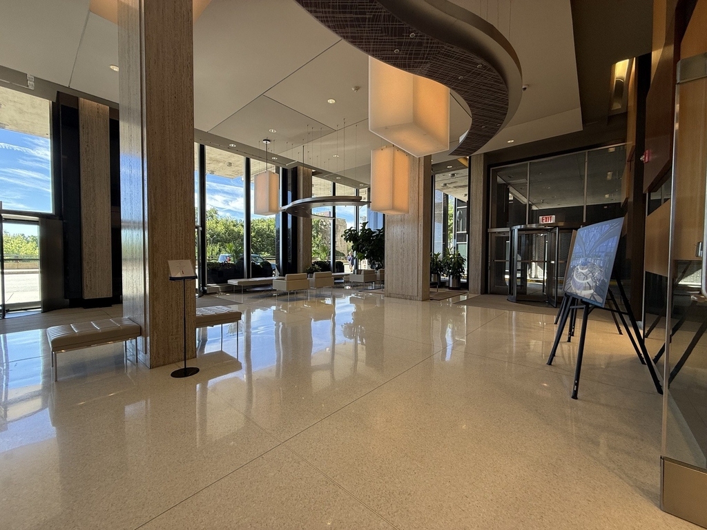 400 E Randolph Street - Photo 3