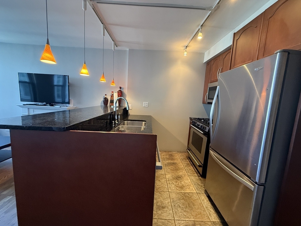 400 E Randolph Street - Photo 16