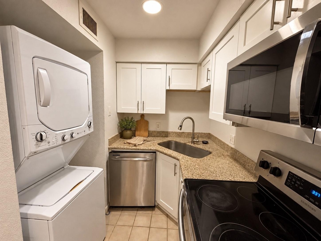 8055 Cambridge Street - Photo 4